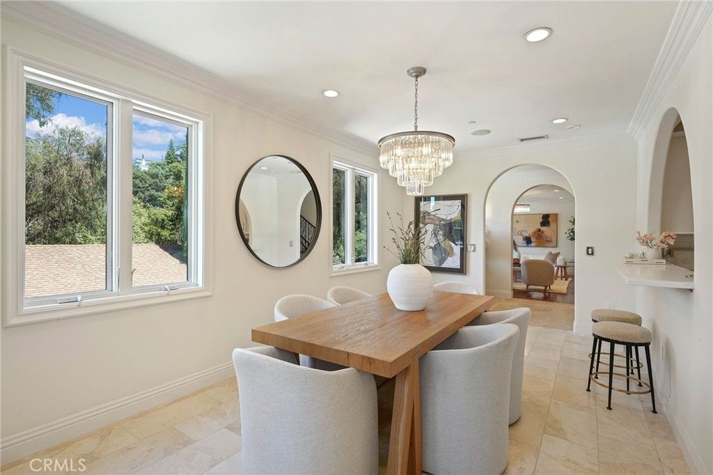 Image 38 of property listing at 3115 Ellington, Los Angeles, CA 90068