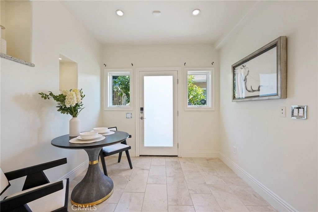 Image 42 of property listing at 3115 Ellington, Los Angeles, CA 90068