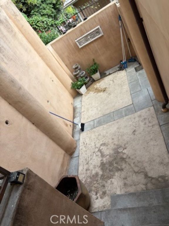 Image 50 of property listing at 3115 Ellington, Los Angeles, CA 90068