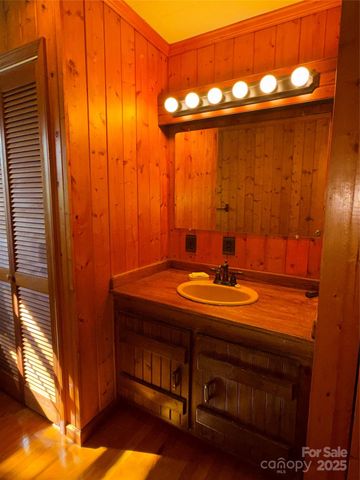 14 Lake View Drive N, Marion, NC 28752