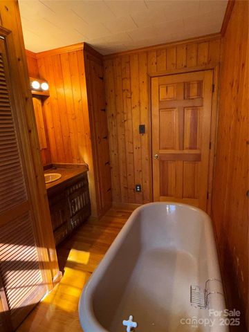 14 Lake View Drive N, Marion, NC 28752