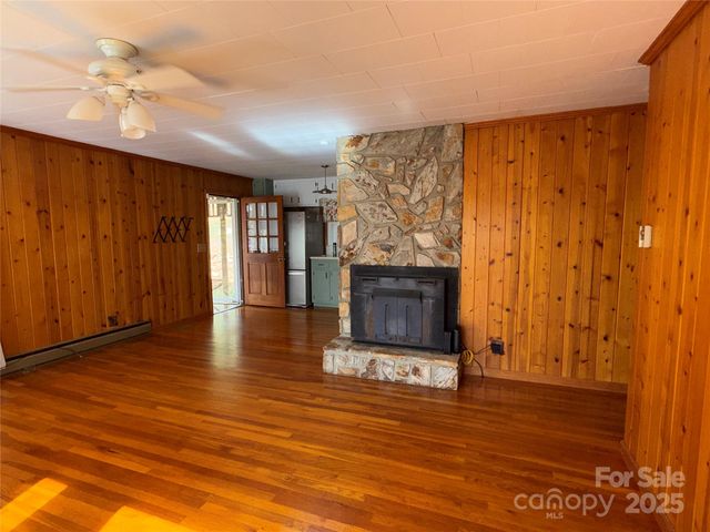 14 Lake View Drive N, Marion, NC 28752