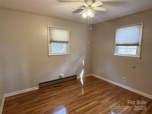 14 Lake View Drive N, Marion, NC 28752