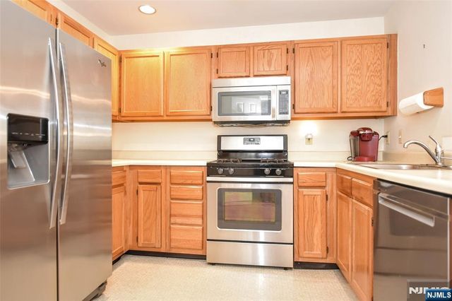 509 Chatfield Drive, Pequannock Township, NJ 07444