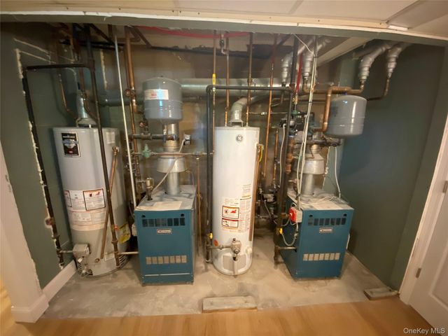 9 Nassau Road 1, Glen Cove, NY 11542