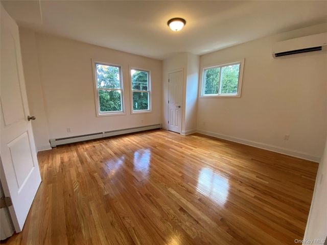 9 Nassau Road 1, Glen Cove, NY 11542