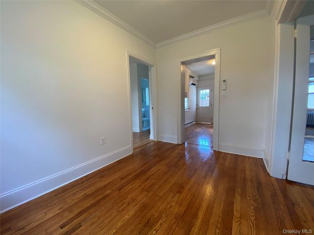 9 Nassau Road 1, Glen Cove, NY 11542