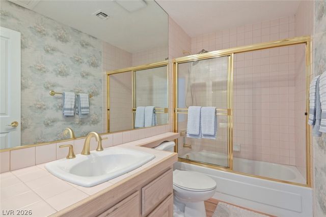 8275 Round Hills Circle, Las Vegas, NV 89113