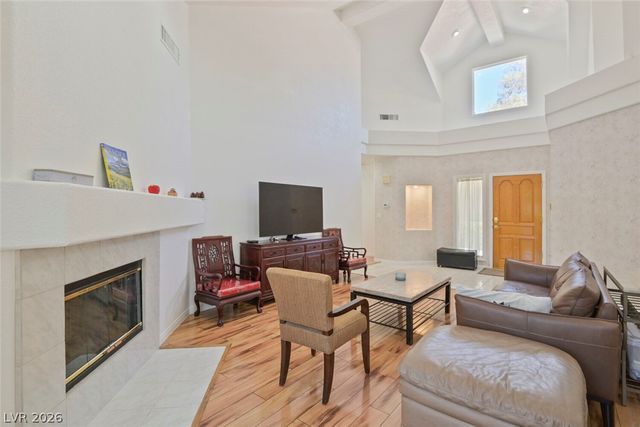 8275 Round Hills Circle, Las Vegas, NV 89113
