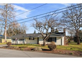 615 SACRE Ln N, Monmouth, OR 97361