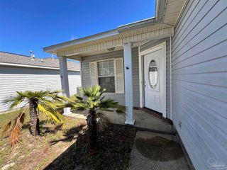 7610 Chablis Cir, Navarre, FL 32566