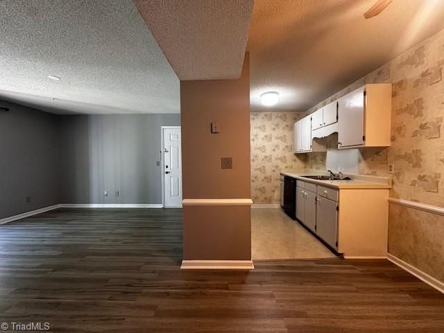 5611 Hornaday Road L, Greensboro, NC 27409