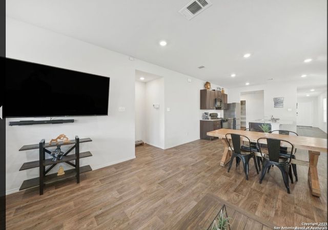 12221 Mulberry, San Antonio, TX 78245