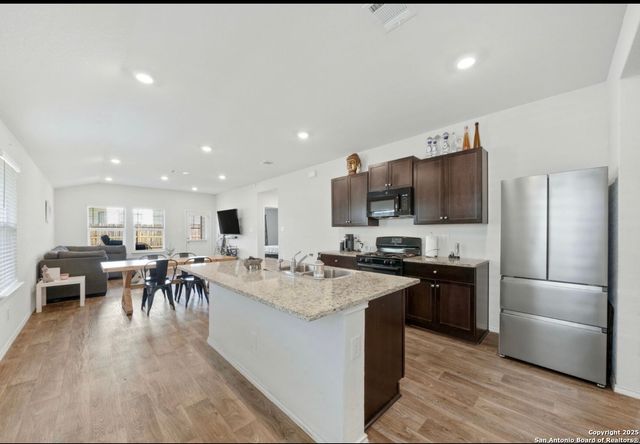 12221 Mulberry, San Antonio, TX 78245