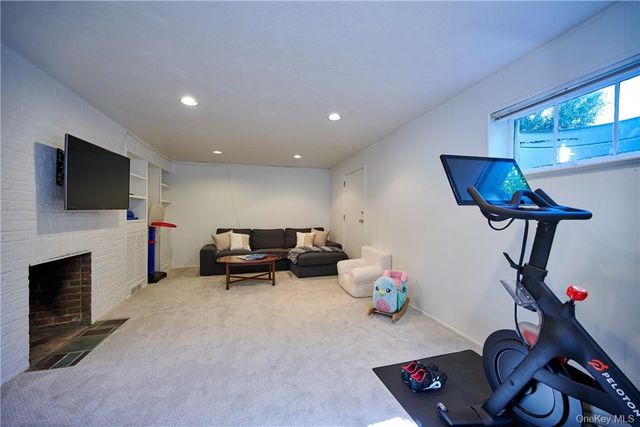 11 Lebanon Road, Scarsdale, NY 10583