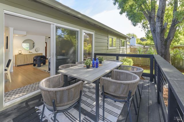 41 Spindrift Psge, Corte Madera, CA 94925