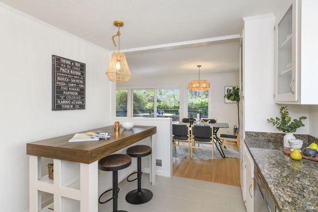 41 Spindrift Psge, Corte Madera, CA 94925