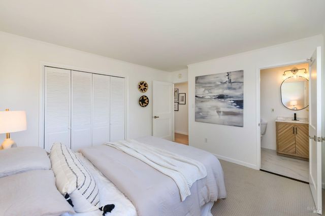 41 Spindrift Psge, Corte Madera, CA 94925