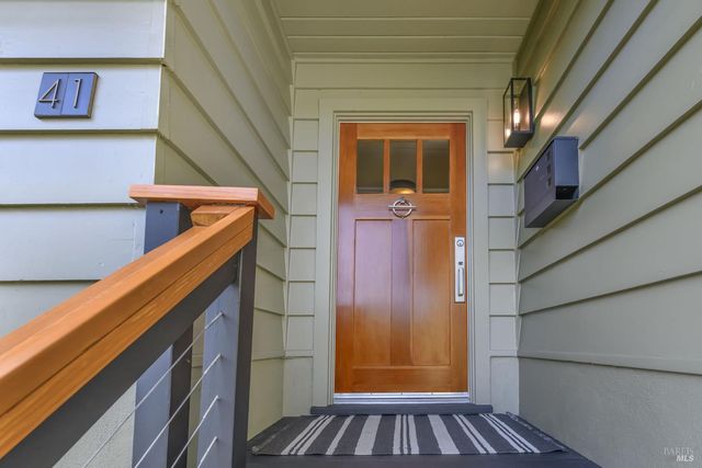 41 Spindrift Psge, Corte Madera, CA 94925