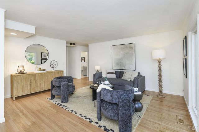 41 Spindrift Psge, Corte Madera, CA 94925