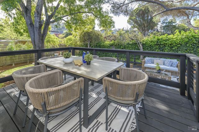 41 Spindrift Psge, Corte Madera, CA 94925