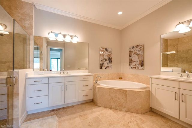 6560 Roma WAY, Naples, FL 34113