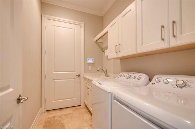 6560 Roma WAY, Naples, FL 34113