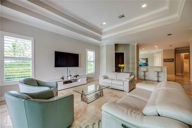 6560 Roma WAY, Naples, FL 34113