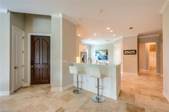6560 Roma WAY, Naples, FL 34113