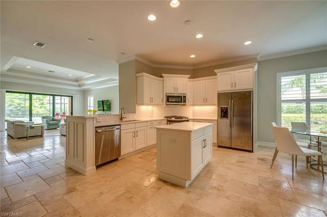 6560 Roma WAY, Naples, FL 34113