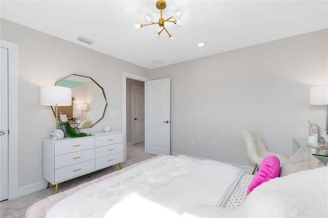 5612 FLAME VINE WAY, St Cloud, FL 34771