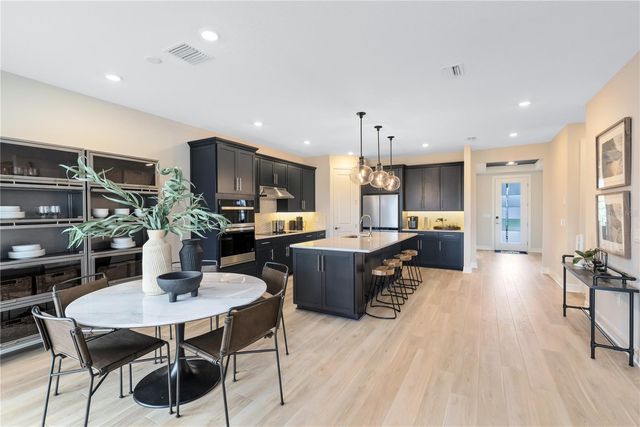 5612 FLAME VINE WAY, St Cloud, FL 34771