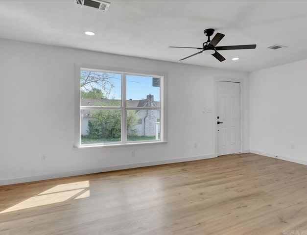 434 Linwood Avenue, Hot Springs, AR 71913