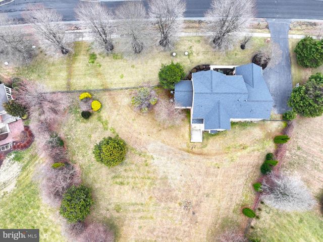 1096 GREAT PASSAGE BLVD, Great Falls, VA 22066