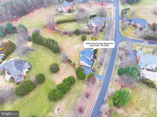 1096 GREAT PASSAGE BLVD, Great Falls, VA 22066