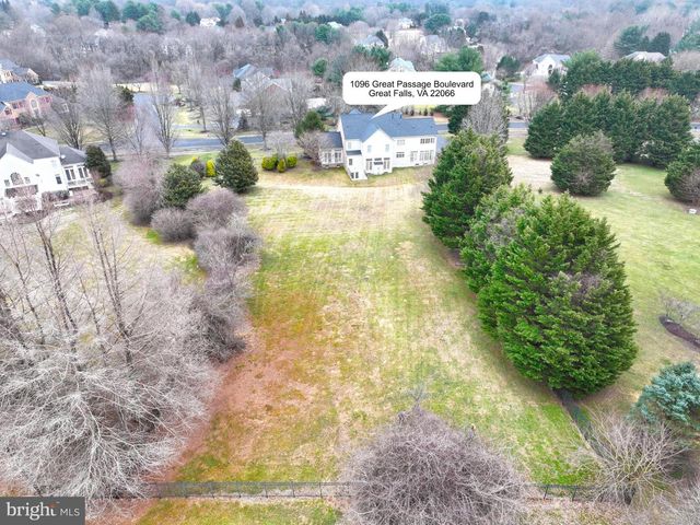 1096 GREAT PASSAGE BLVD, Great Falls, VA 22066