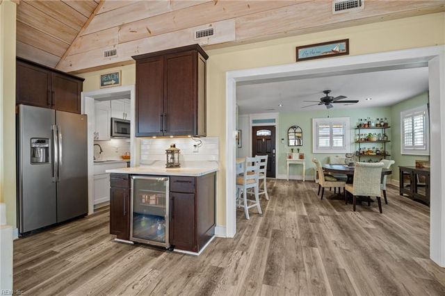 534 Pinewood DR, Virginia Beach, VA 23451