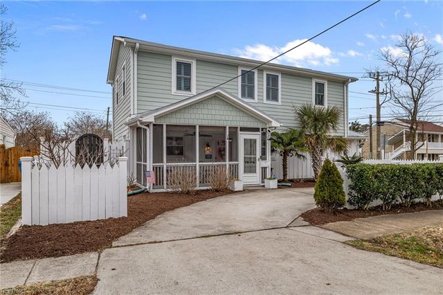 534 Pinewood DR, Virginia Beach, VA 23451