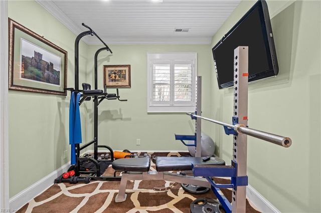 534 Pinewood DR, Virginia Beach, VA 23451