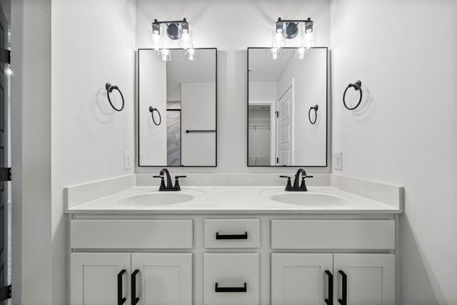 1129 Black Rock Rd, Clarksville, TN 37040