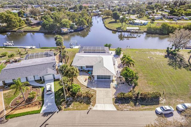 137 BEDFORD DRIVE NE, Port Charlotte, FL 33952