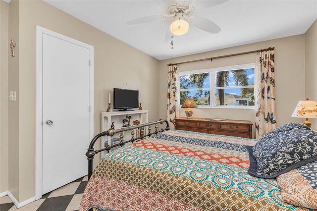 137 BEDFORD DRIVE NE, Port Charlotte, FL 33952