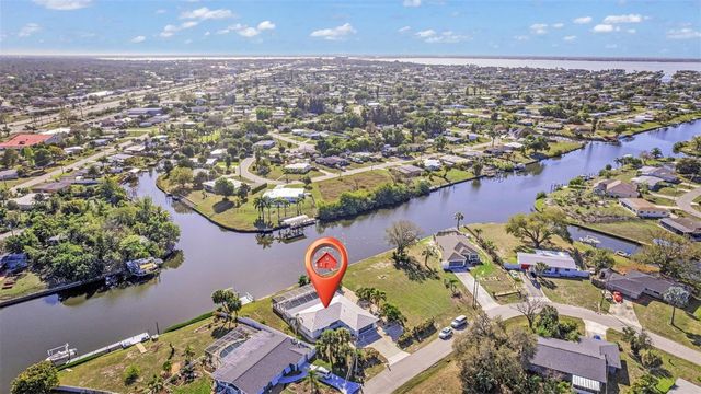 137 BEDFORD DRIVE NE, Port Charlotte, FL 33952