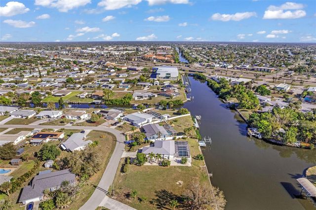 137 BEDFORD DRIVE NE, Port Charlotte, FL 33952