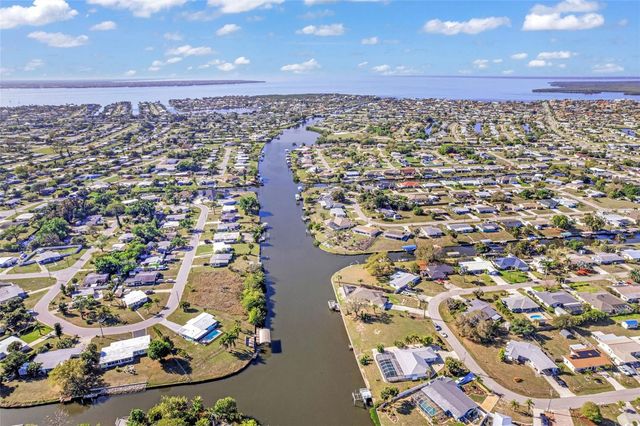 137 BEDFORD DRIVE NE, Port Charlotte, FL 33952