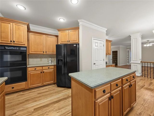 2038 Haydenbrook Drive NW, Acworth, GA 30101