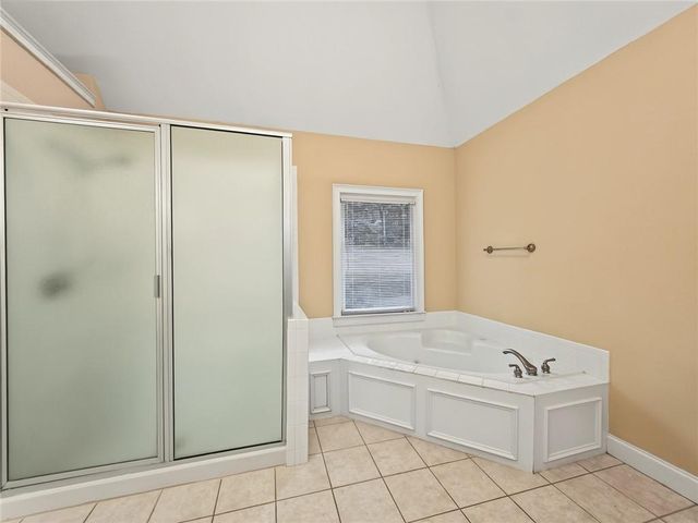 2038 Haydenbrook Drive NW, Acworth, GA 30101