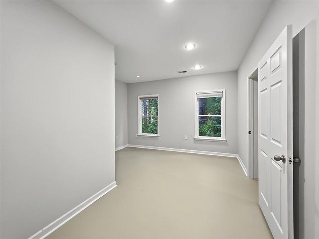 2038 Haydenbrook Drive NW, Acworth, GA 30101