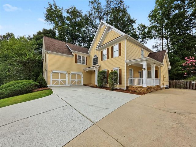 2038 Haydenbrook Drive NW, Acworth, GA 30101