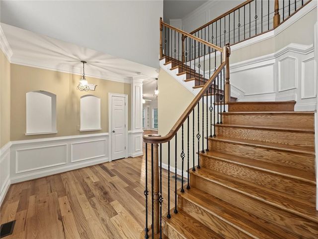 2038 Haydenbrook Drive NW, Acworth, GA 30101